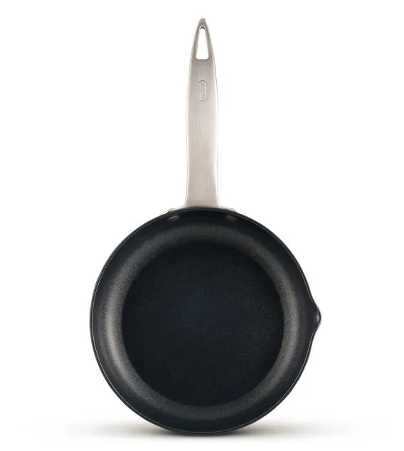20cm/8" Fry Pan with Pour Spout | Cook Ultimate Pro | Zyliss