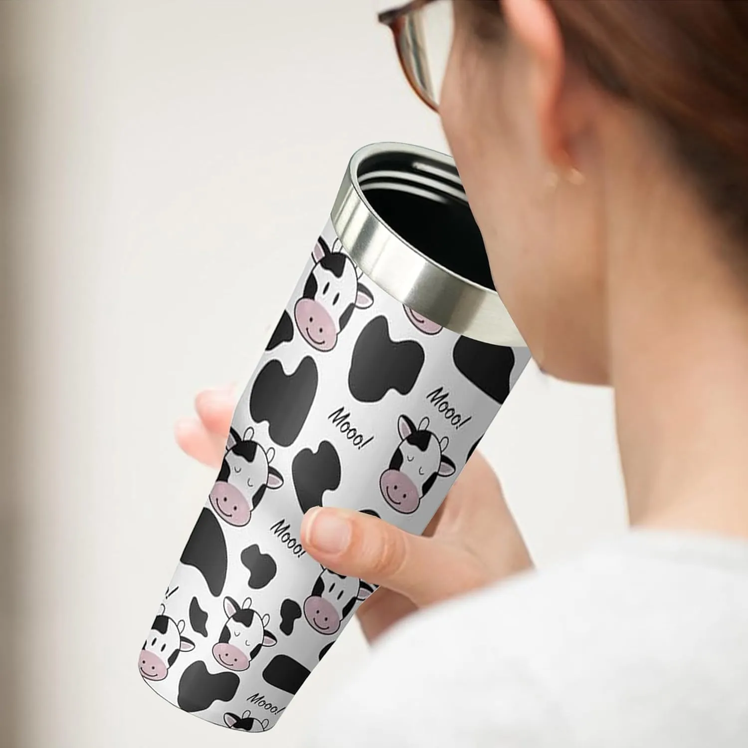 30 oz Cow Travel Tumbler with Handle and Flip Straw, Stainless Steel Insulated Cup with Lid and Straw,Travel Coffee Mug Water Bottle,Christmas Birthday Mothers Day Gifts for Women Animal Lovers
