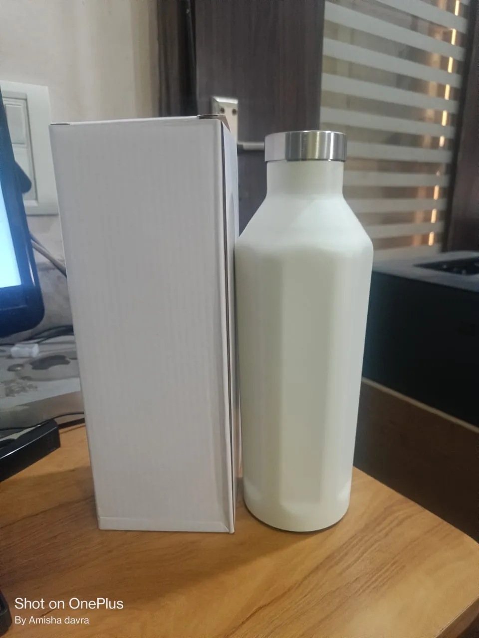 3705 Water Bottle Vacuum Insulated ,BPA Free Water Bottles for Office, Gym, Sports-600ml