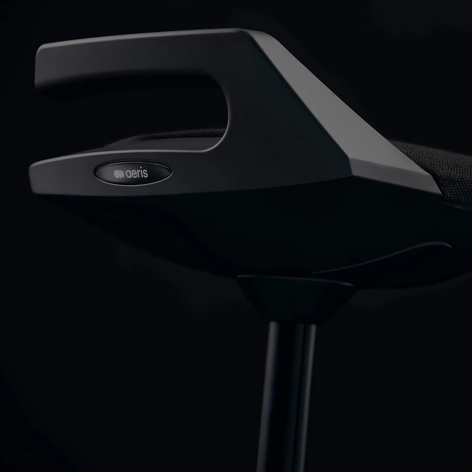 Aeris Muvman Standard Ergonomic Standing Aid - Active Seat for Dynamic Sitting and Standing - Height-Adjustable 51-84cm