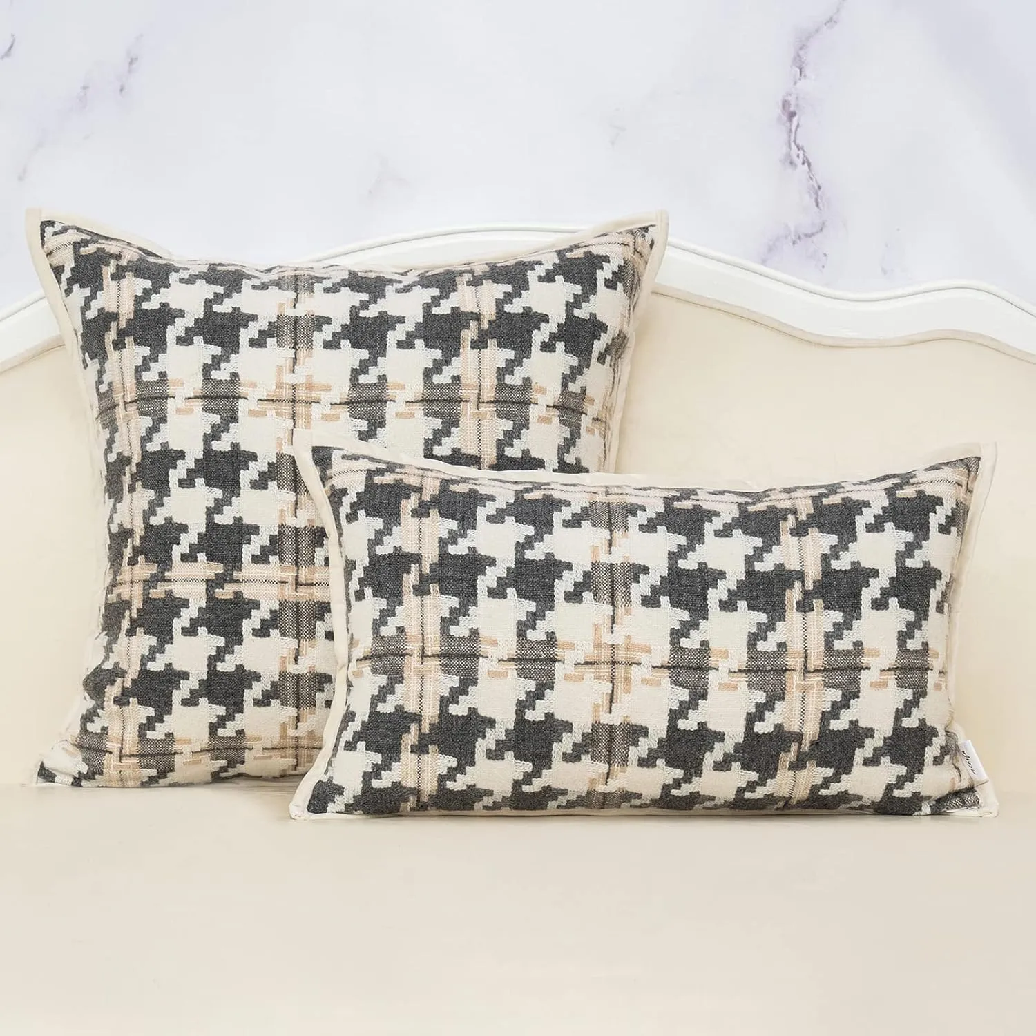 Alerfa 18 x 18 Inch Light Brown Off White Dark Gray Houndstooth Cushion Case Luxury Modern Cotton Velvet Square Throw Pillow Cover Decorative Pillow for Couch Sofa Living Room Bedroom Car 45 x 45cm