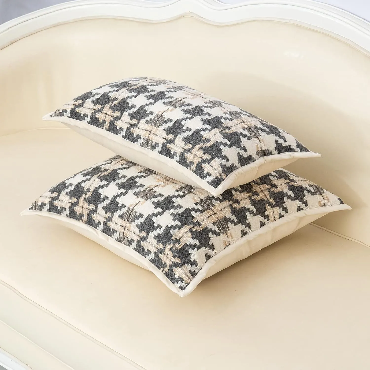 Alerfa 18 x 18 Inch Light Brown Off White Dark Gray Houndstooth Cushion Case Luxury Modern Cotton Velvet Square Throw Pillow Cover Decorative Pillow for Couch Sofa Living Room Bedroom Car 45 x 45cm