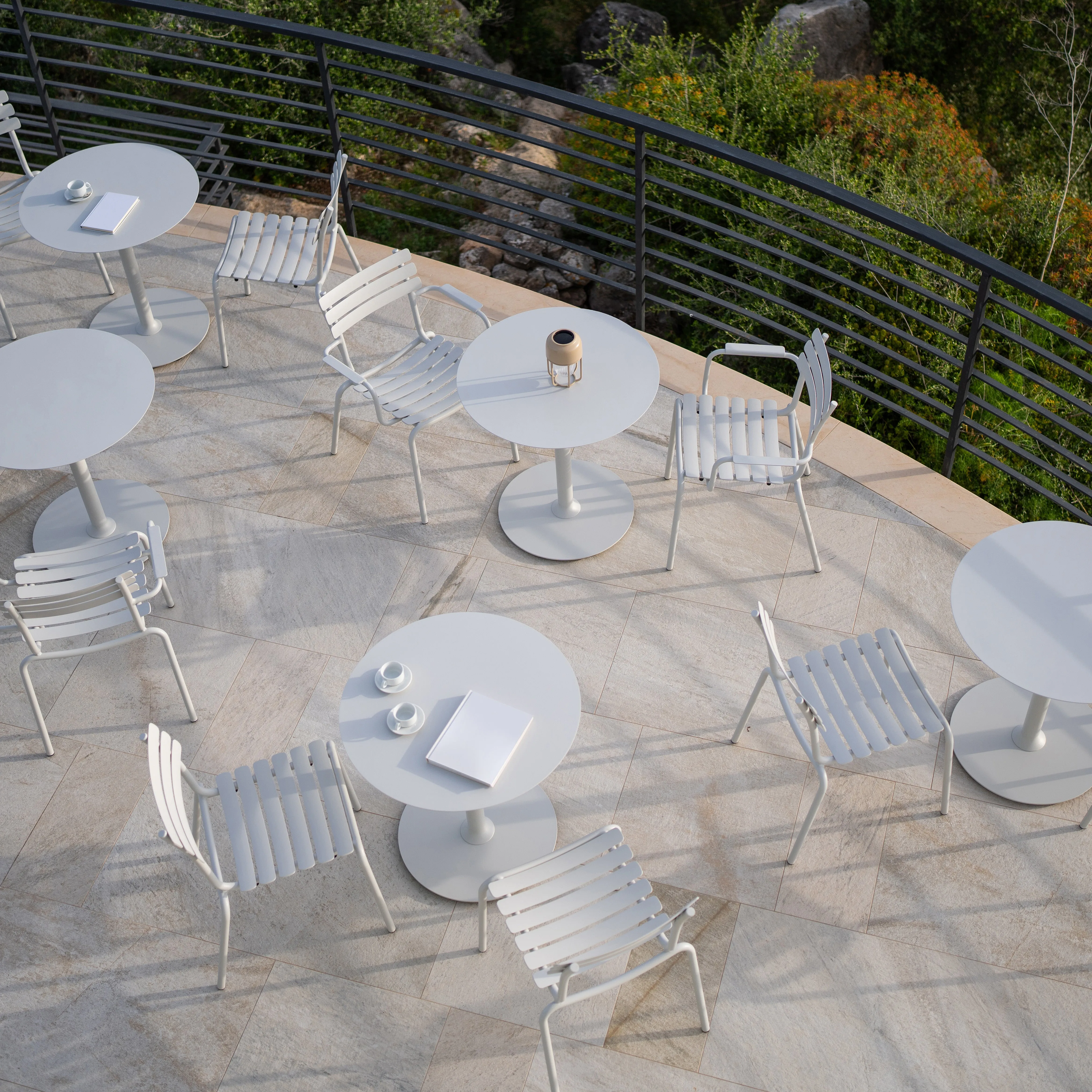 ALUA Outdoor Armchair
