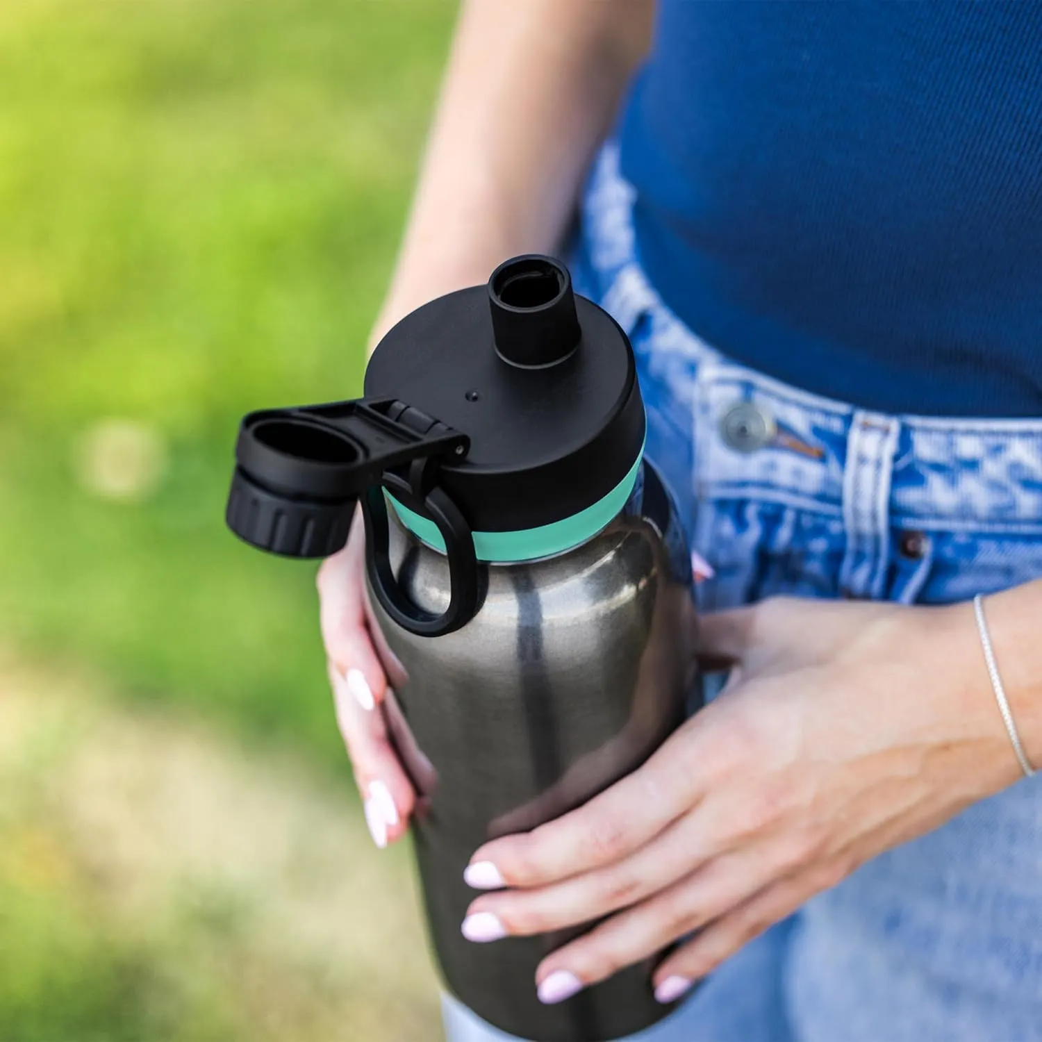 BUILT 32 fl oz Double-Walled Stainless Steel Wide Mouth Cascade Bottle, Chug Lid Spill-resistant Travel Cup with Rubber Grip Keep Drinks Cold Hot for Home Travel