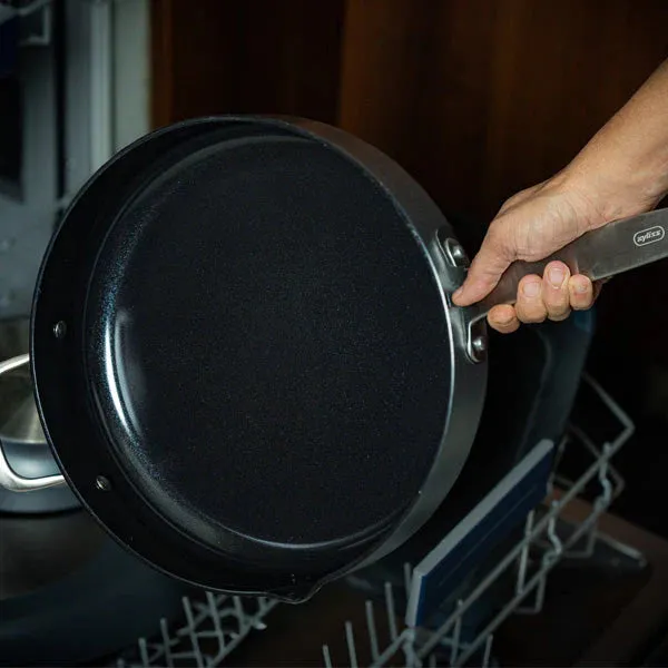 Ceramic Non-Stick Sauté Pan with Lid 28cm / 11" | Ultimate Pro | Zyliss