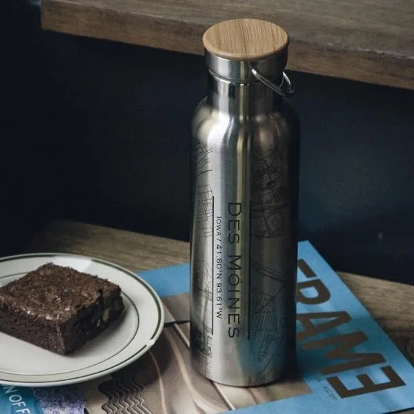 Des Moines - Iowa Map Bottle with Bamboo Top