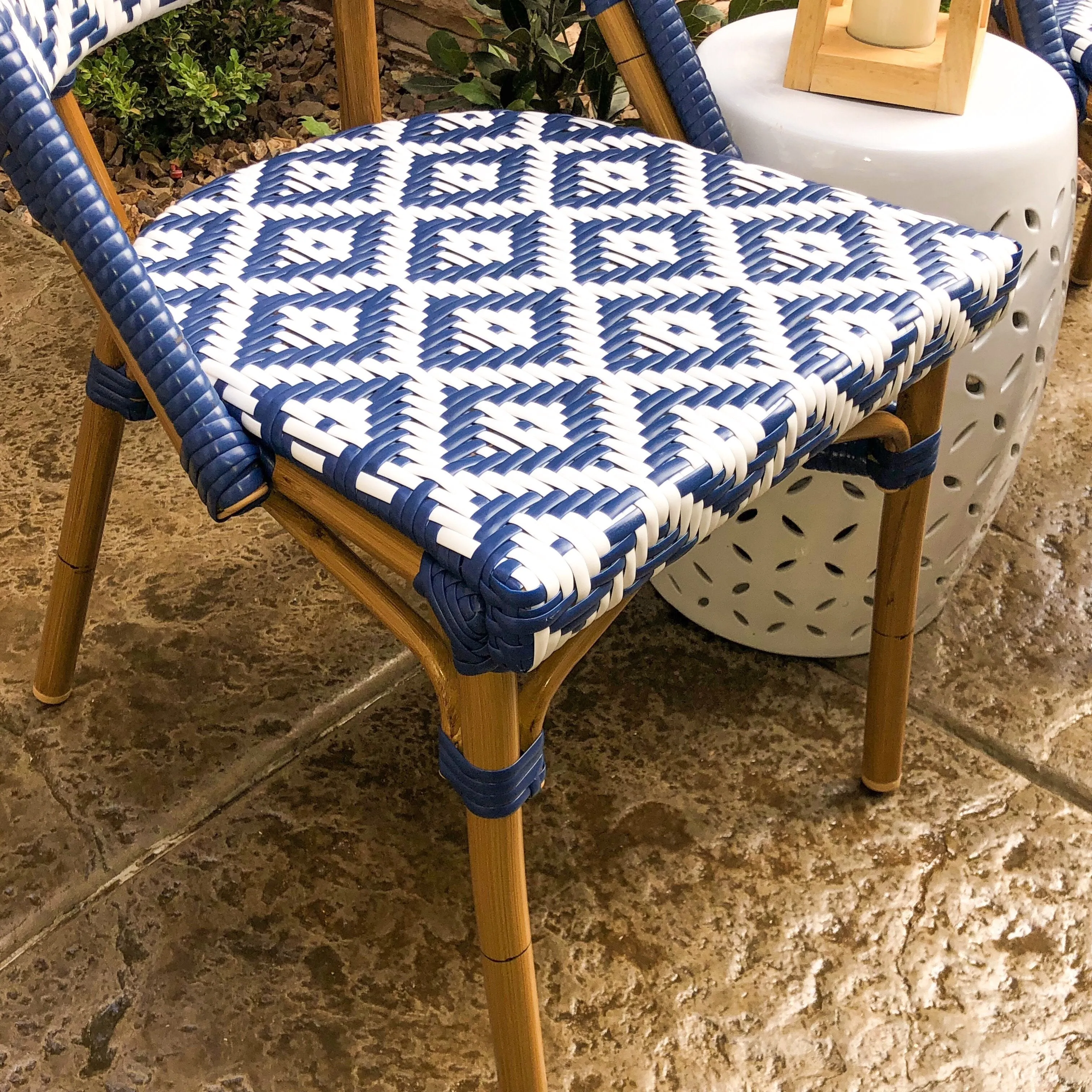 Design Lab MN LS-3002-BLUWHT Aluminum Bamboo Blue Patio Chair