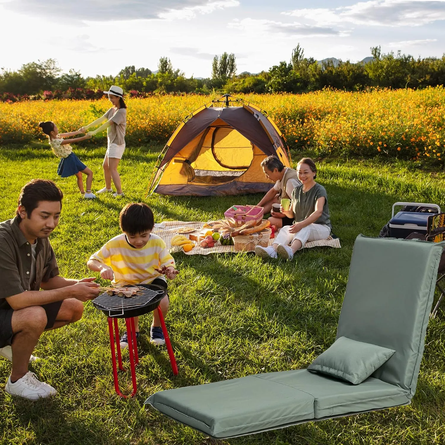 Foldable Portable Chair for Ultimate Relaxation, Adjustable Recliner for Outdoor Travel, Picnics, BBQs, and Camping, Light Green
