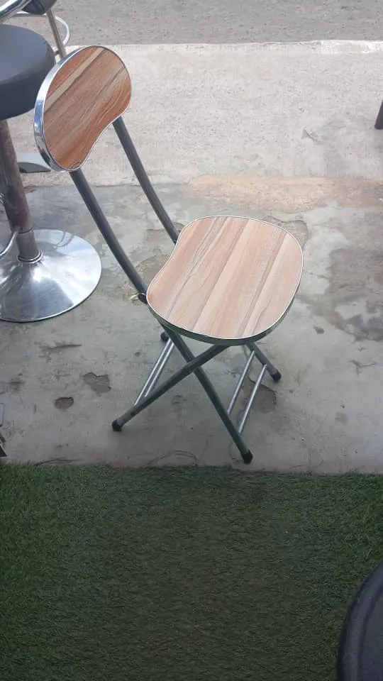 Foldable wooden Chair
