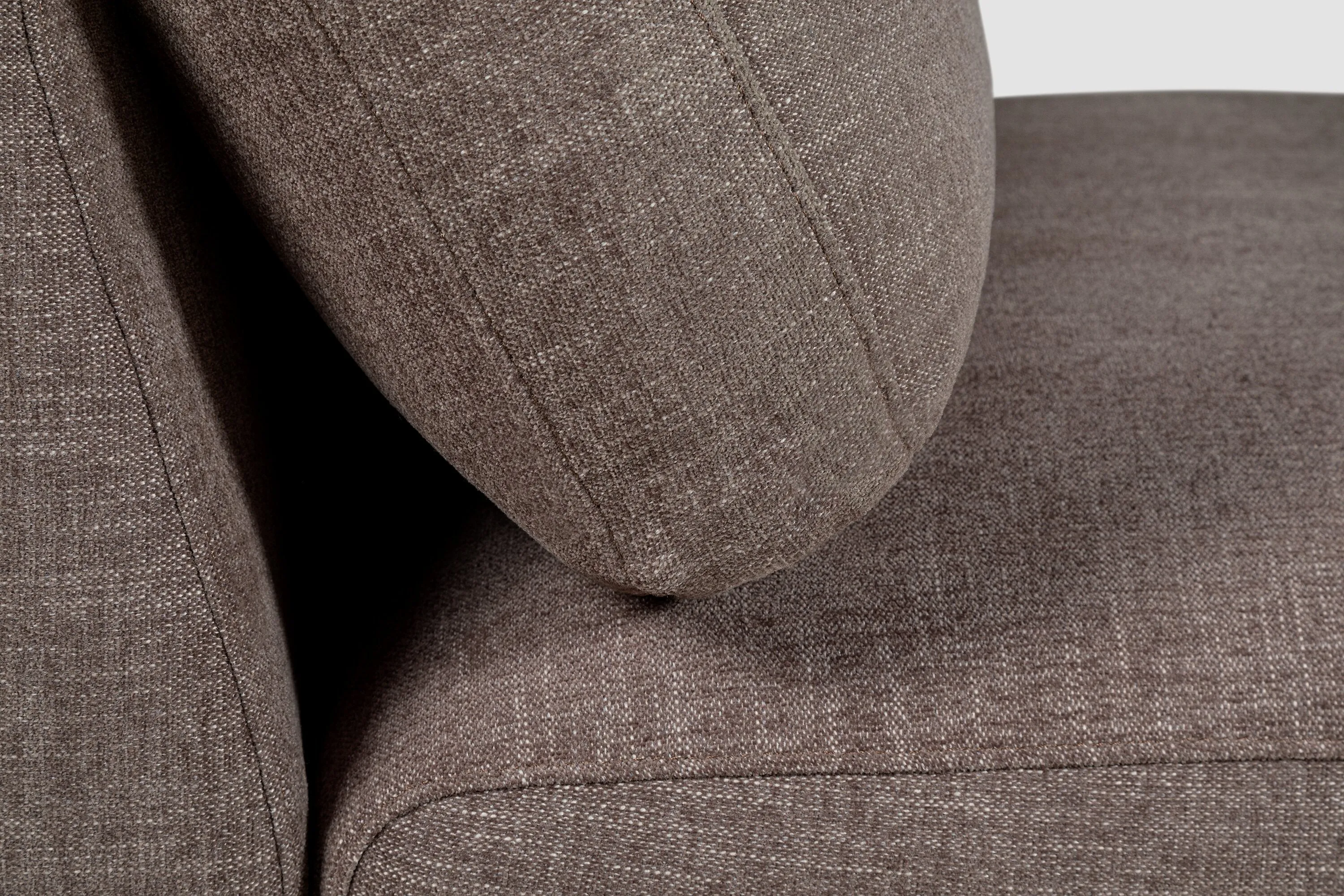 Kort & Co. Lotus Modular 36.5" Chenille Fabric Armless Chair with Feather Down Cushions - Coffee Brown | Fauteuil modulaire sans accoudoirs Lotus de Kort & Co. de 36,5 po en tissu de chenille avec coussins en duvet et plumes - brun café