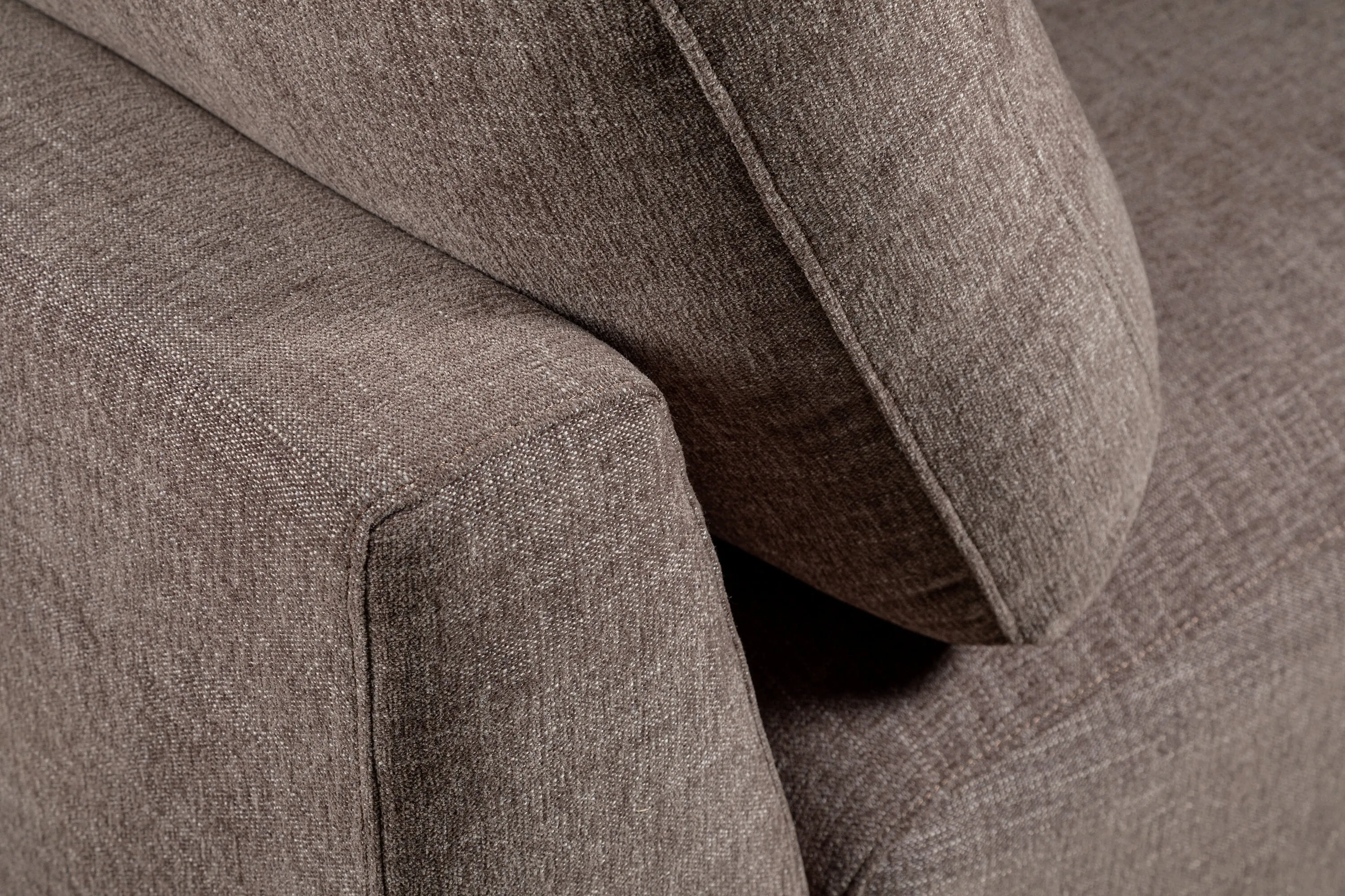 Kort & Co. Lotus Modular 36.5" Chenille Fabric Armless Chair with Feather Down Cushions - Coffee Brown | Fauteuil modulaire sans accoudoirs Lotus de Kort & Co. de 36,5 po en tissu de chenille avec coussins en duvet et plumes - brun café