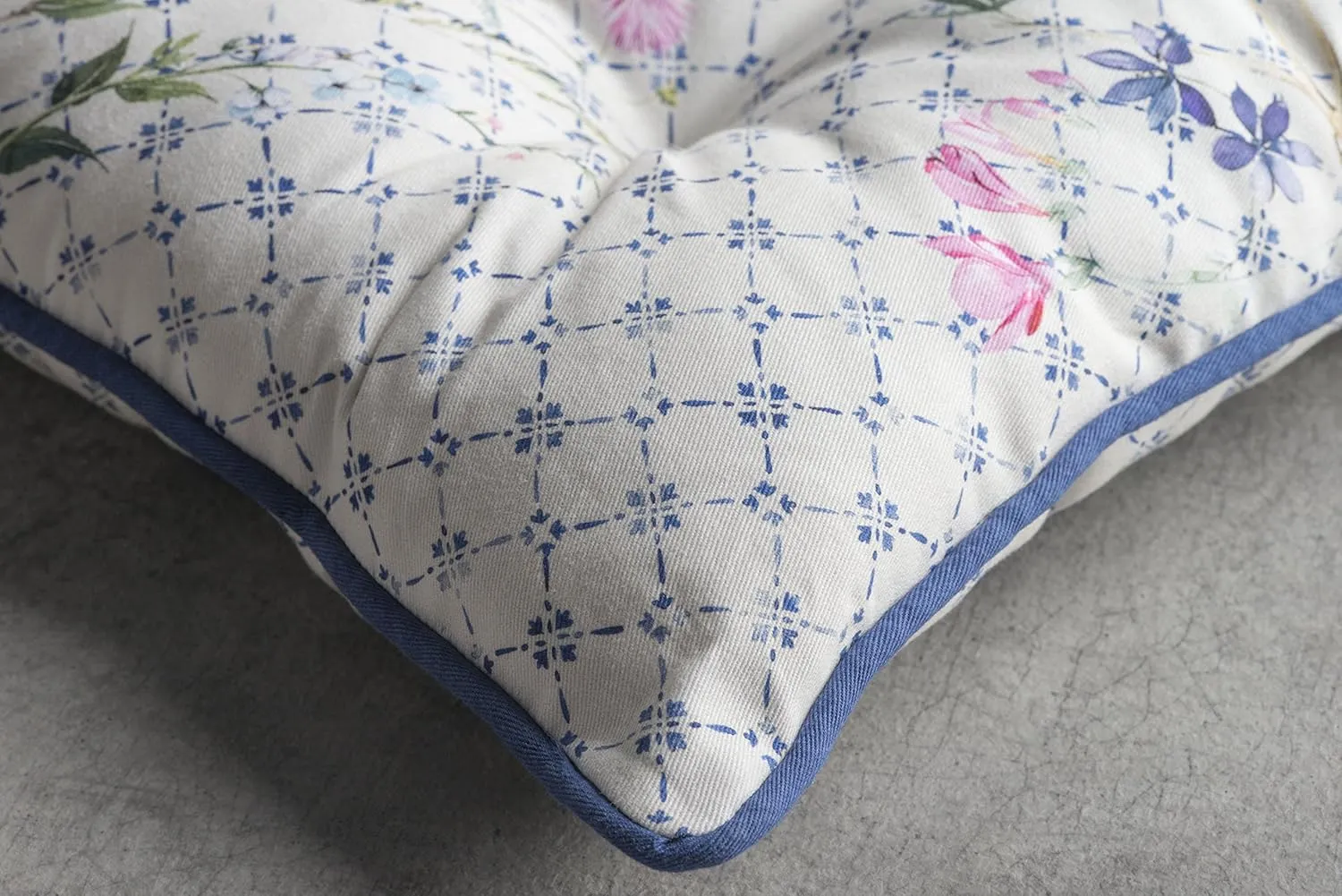 Maison d' Hermine Chairpads 16"x16" 100% Cotton Comfortable Set of 2 Chair Pads with Ties Polyester Filling Cushion/Pillow for Dining, Office, Kitchen, Home & Living Room, Faience - Spring/Summer