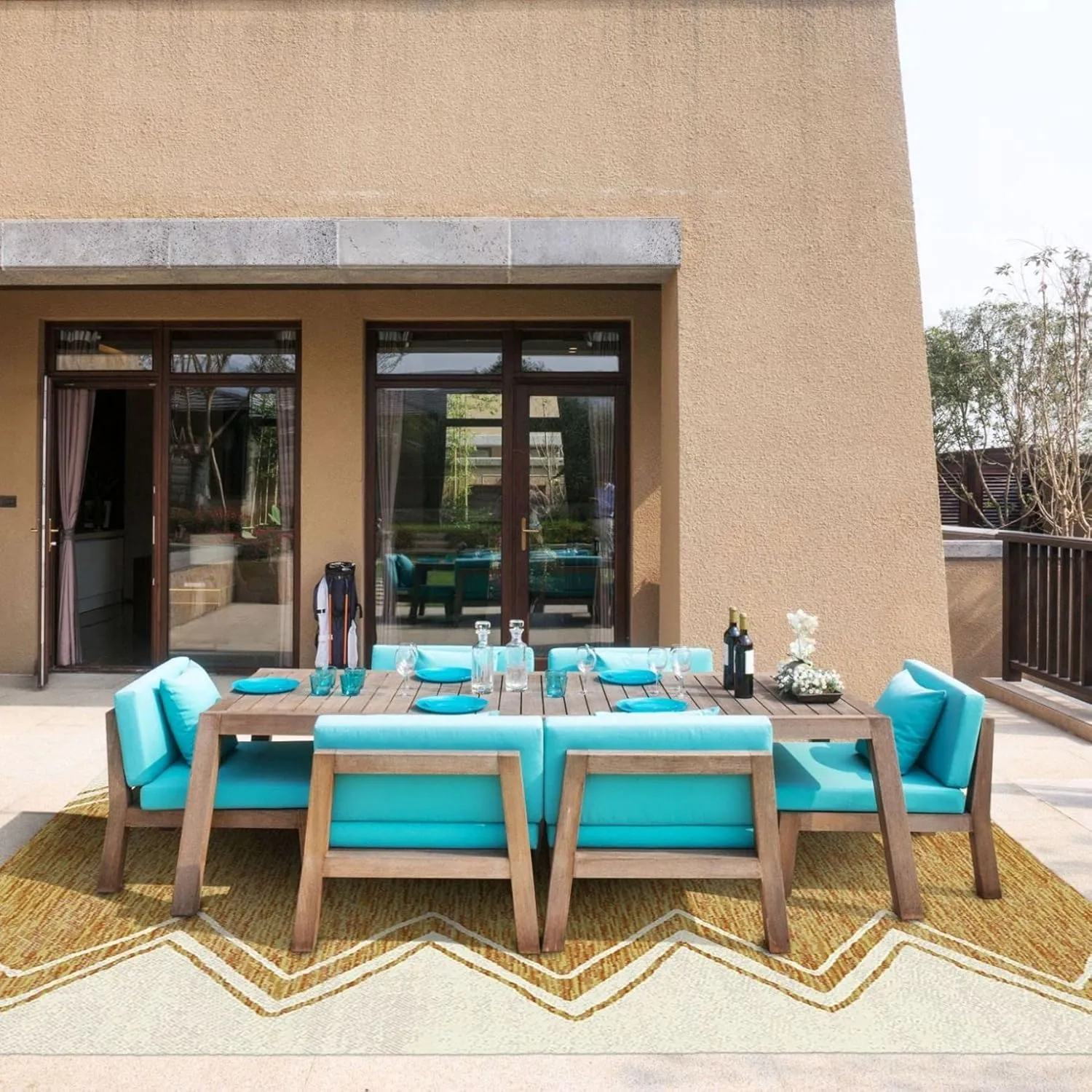 Nicole Miller New York Patio Sofia Leon Indoor/Outdoor Area Rug 7'9"x10'2"
