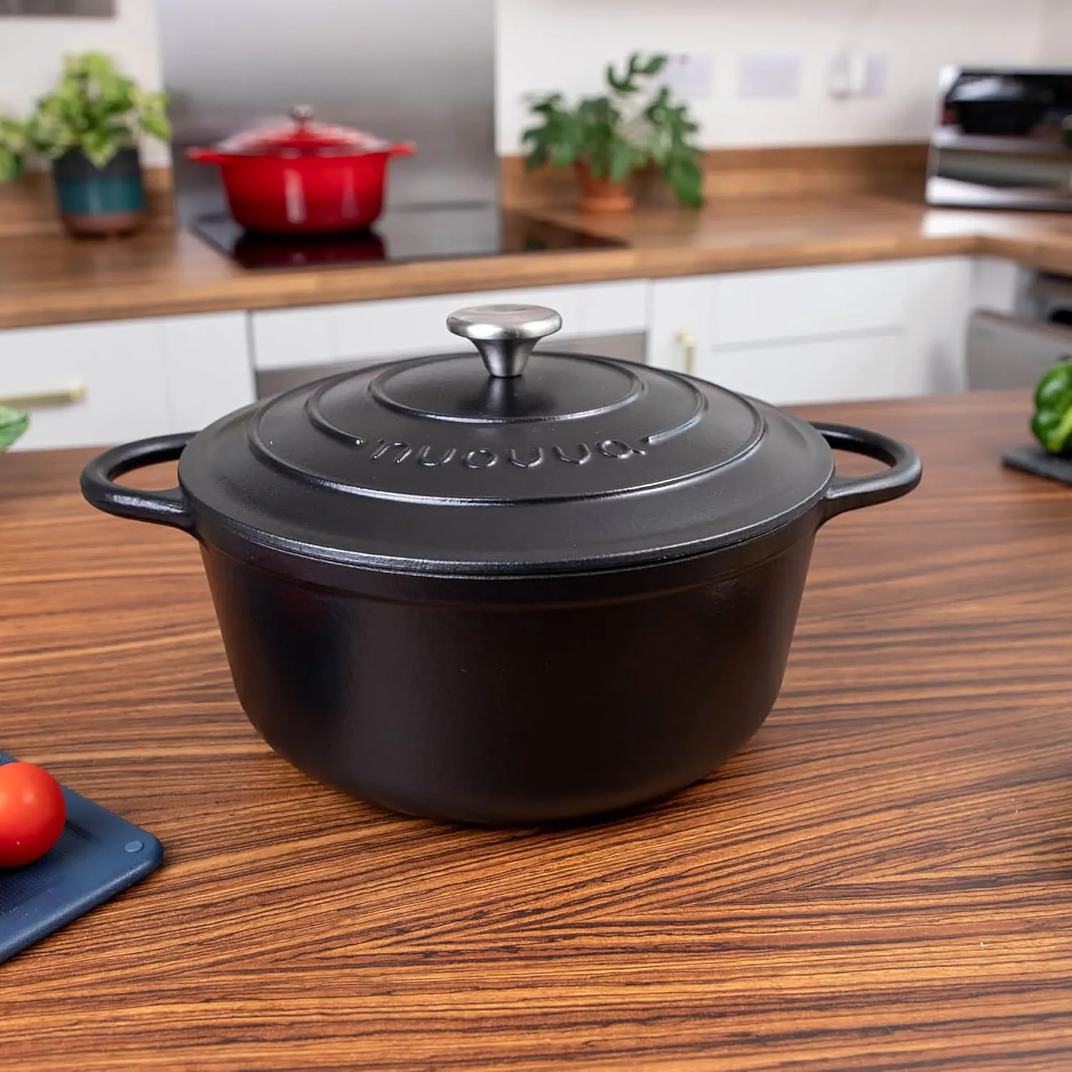 Nuovva Enamelled Cast Iron Dutch Oven Pot with Lid – 6.4 Quart Non Stick Casserole Pot – Heavy Duty & Oven Safe up to 500° F for Bread Baking, Braising, Stews, Roasting – 28cm Black