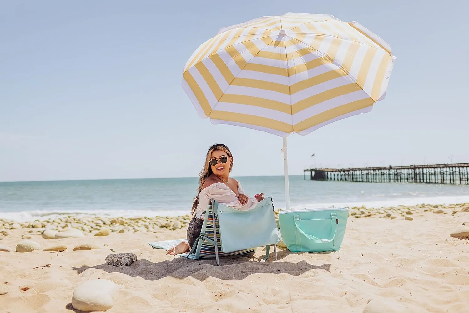 PICNIC TIME Beachcomber Portable Beach Chair & Tote, (St. Tropez Collection - Sky Blue with Multi Stripe Pattern)