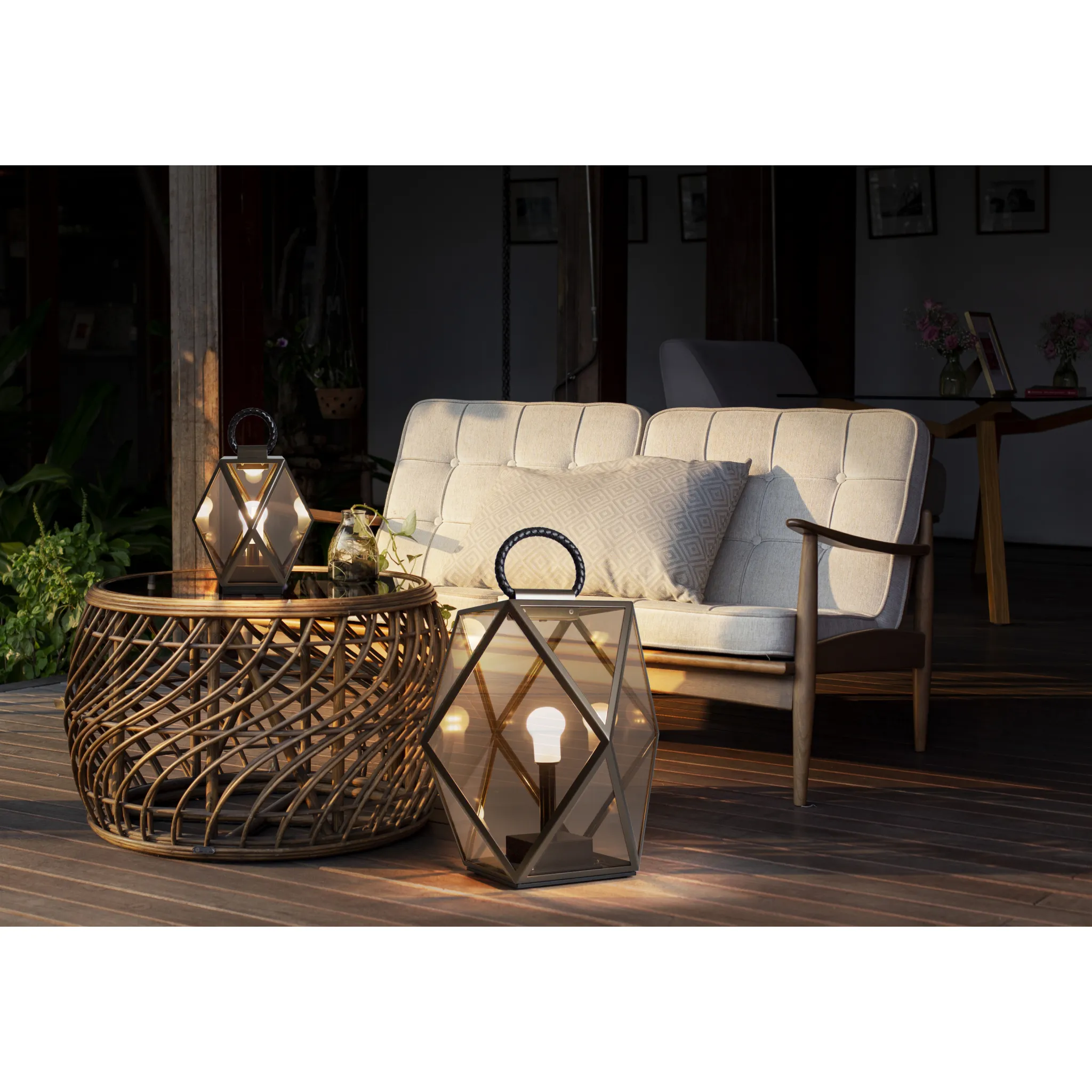 Rechargeable Amber Outdoor Lantern | Contardi Muse