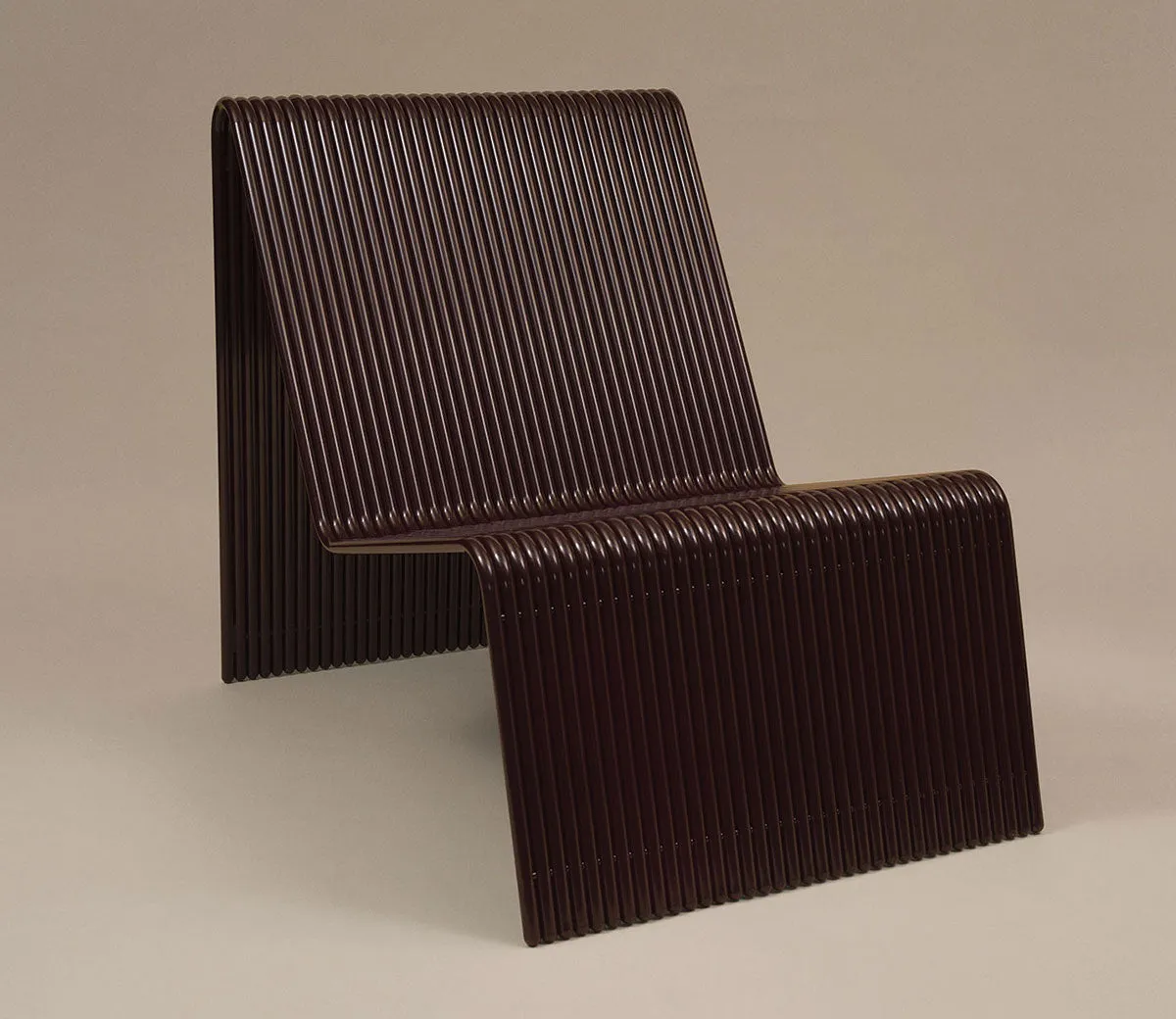 Ribbon lounge chair