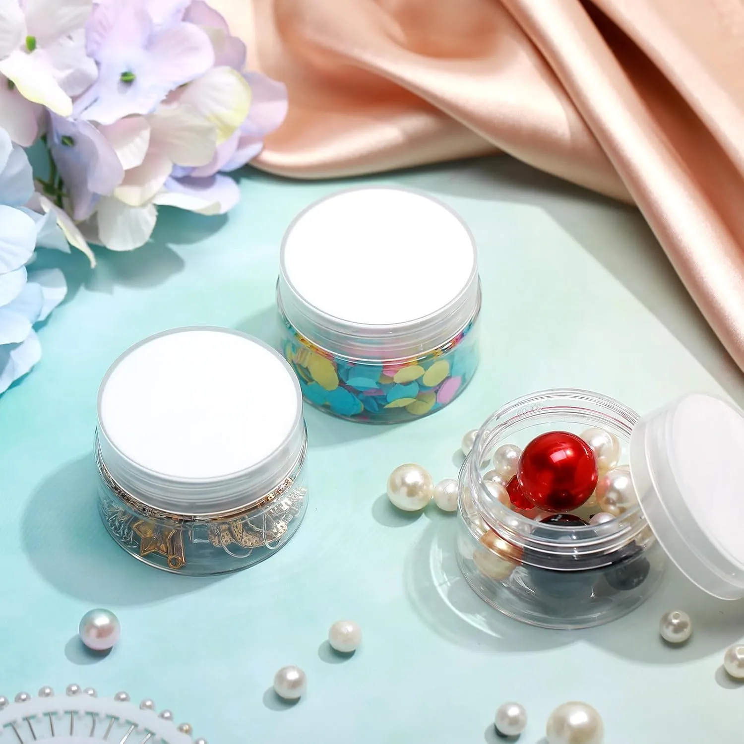 SATINIOR 100 Pcs Plastic Jars with Lids Small Containers Lids Wide Mouth Small Plastic Containers for Lotion Cream Rhinestones Body Butters Travel Storage(1 oz,Clear)