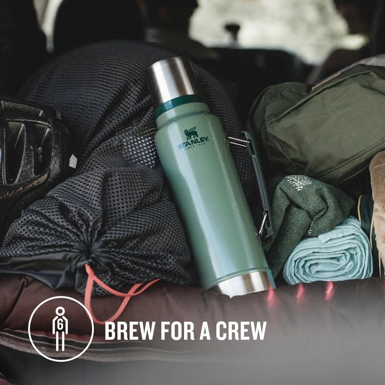 Stanley Classic Vacuum Insulated Wide Mouth Bottle - Hammertone Green - BPA-Free 18/8 Stainless Steel Thermos for Cold & Hot Beverages - 2.0 QT
