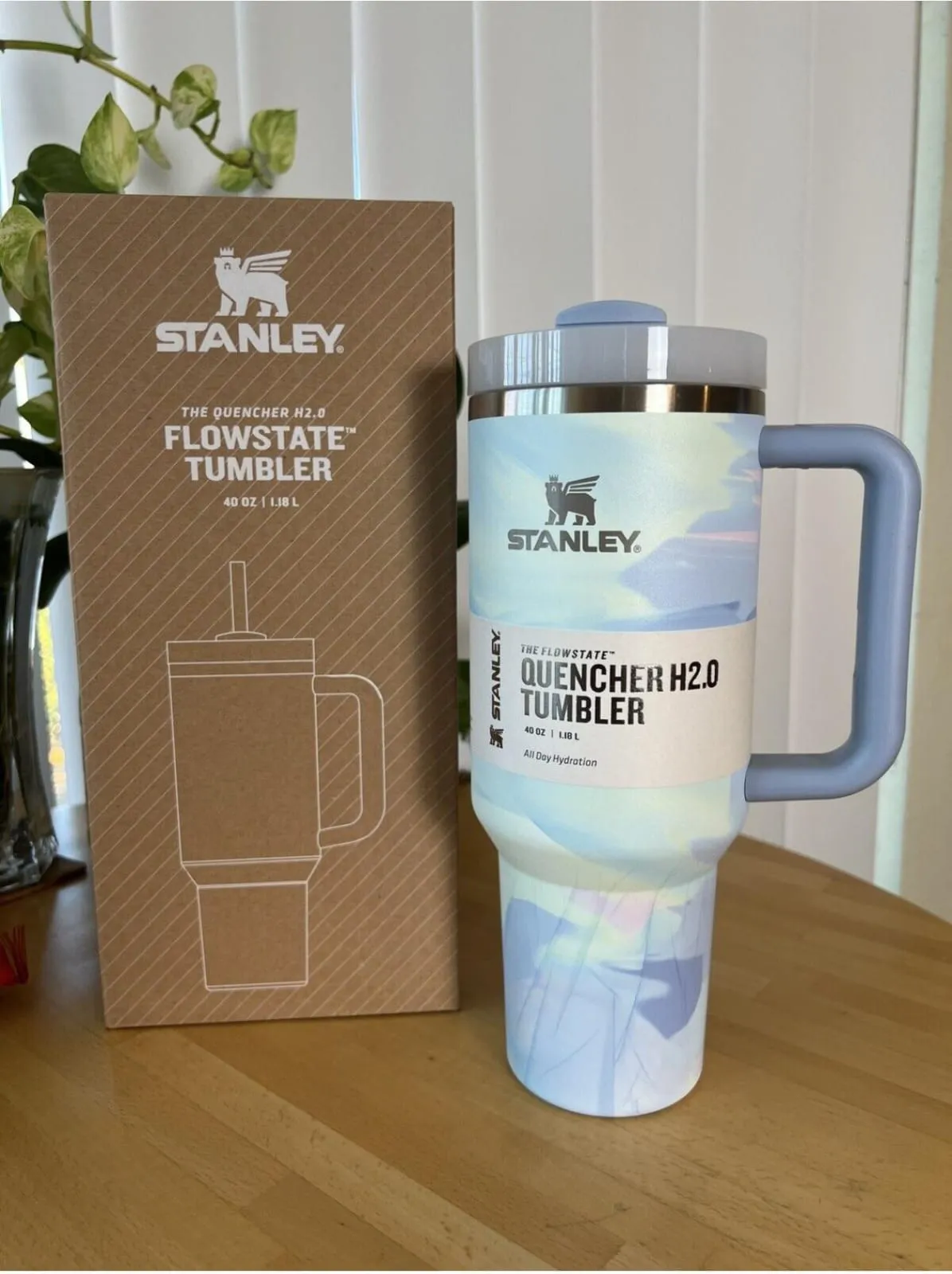 Stanley Design Quencher H2.0  Tumblers [40 Oz]