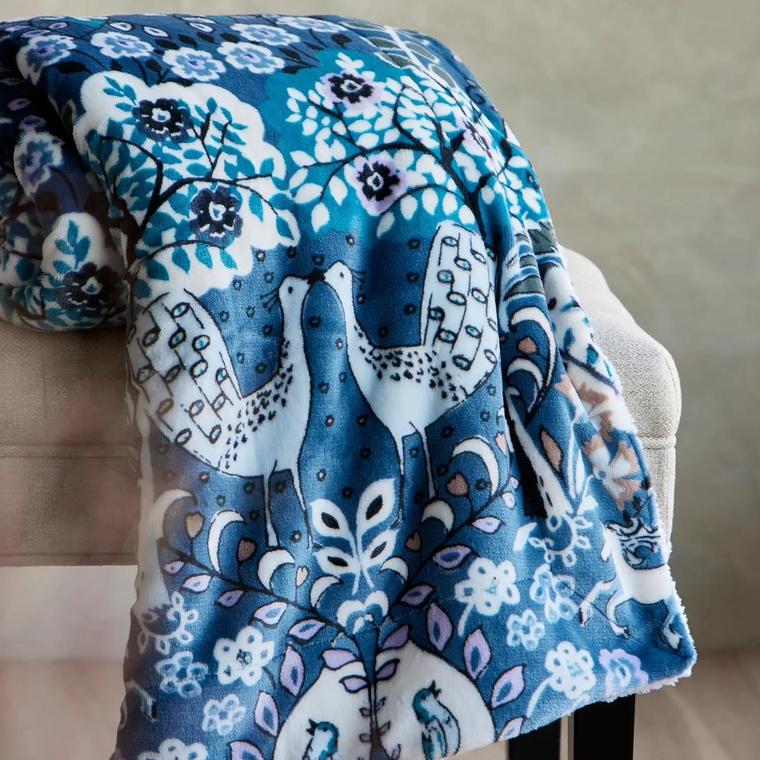 Vera Bradley Fleece Cozy Life Throw Blanket, Enchantment Blue