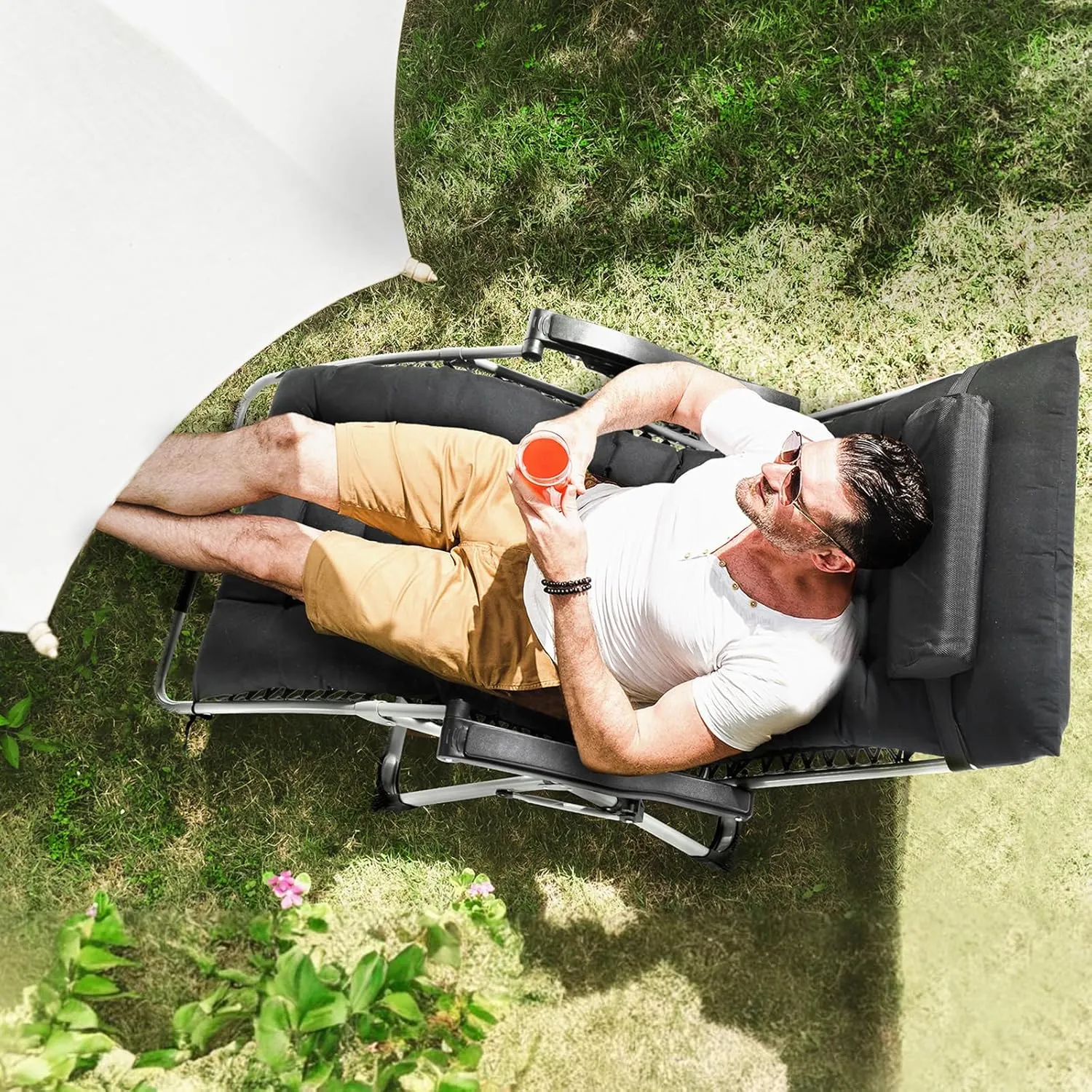 VEVOR Zero Gravity Chair, 33 inch Zero Gravity Recliner Lounge Chair for Indoor and Outdoor, Adjustable Anti Gravity Chair with Cushion, Headrest, Footrest, and Cupholder, 500 lbs, Black